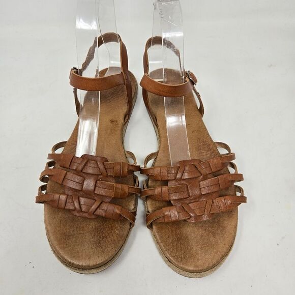 UGG Australia Women Larisa Flat Sandals Ankle Strap Buckle Leather Brown 7.5M - Picture 4 of 15